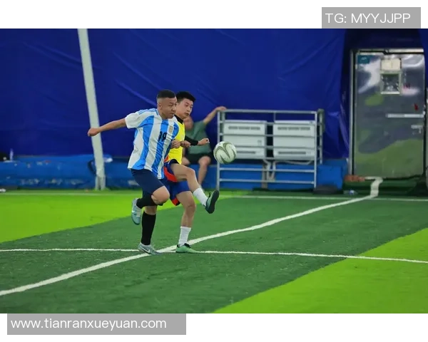 足球人彩带你领略足球世界的魅力与激情尽在每一场比赛的精彩瞬间 足球人彩带你领略足球世界的魅力与激情尽在每一场比赛的精彩瞬间