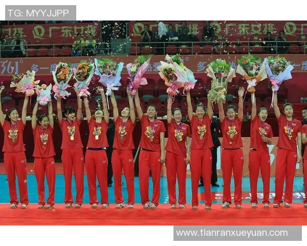 重庆足球队的反击革新之路:重塑战术与团队精神的全新篇章 重庆足球队的反击革新之路:重塑战术与团队精神的全新篇章